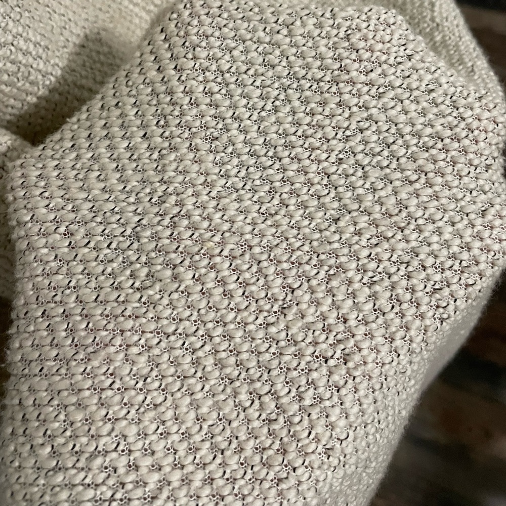 H&M sweater - Picture 3 of 4